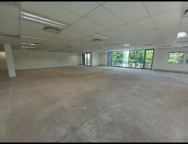 329M² OFFICE TO LET IN BRYANSTON